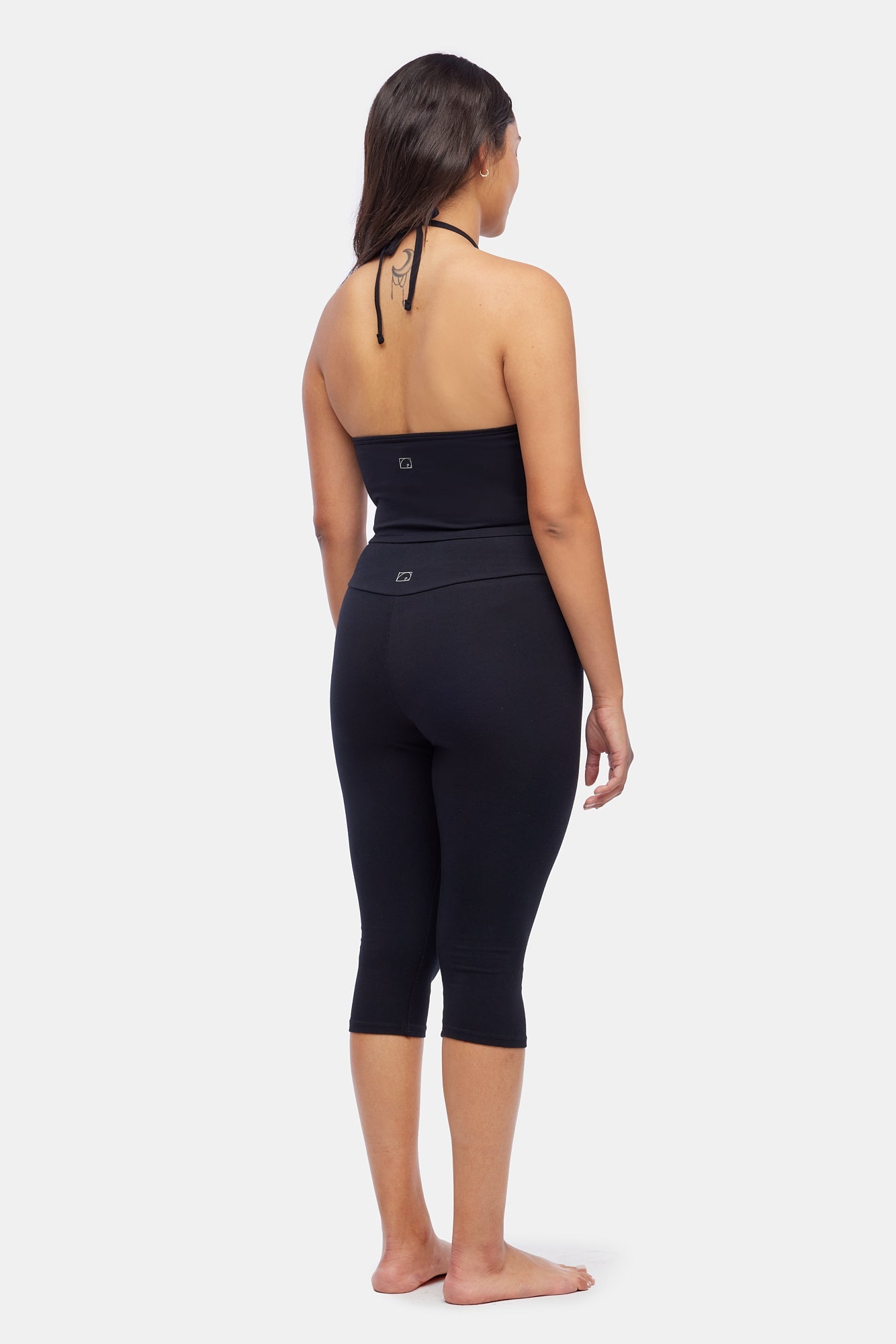 Astral Capri Leggings - Tar