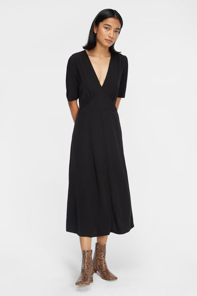 Serena Dress - Tar